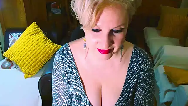 GattonaBiondona online show from January 28, 2025, 9:30 am