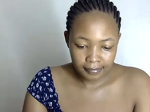 Snapshot of Q_amor2 chatting on December 5, 2024, 8:33 pm Q amor2 online show from December 5, 2024, 8:33 pm