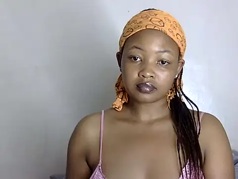 Snapshot of Q_amor2 chatting on February 9, 2025, 10:11 pm Q amor2 online show from February 9, 2025, 10:11 pm