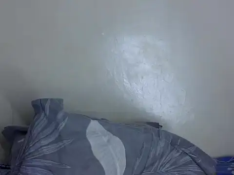 Snapshot of Q_amor2 chatting on February 25, 2025, 11:44 pm Q amor2 online show from February 25, 2025, 11:44 pm