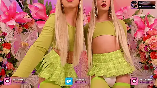 Snapshot of AlisonSharon chatting on December 14, 2024, 2:56 am AlisonSharon online show from December 14, 2024, 2:56 am