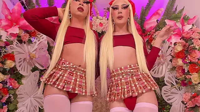 Snapshot of AlisonSharon chatting on February 15, 2025, 5:51 am AlisonSharon online show from February 15, 2025, 5:51 am