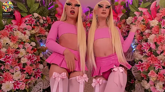 Snapshot of AlisonSharon chatting on March 8, 2025, 7:27 am AlisonSharon online show from March 8, 2025, 7:27 am