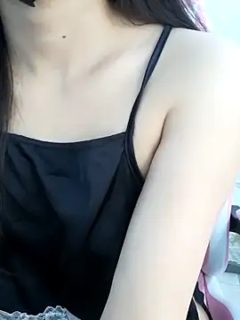  Linez  online show from September 8, 2025, 5:45 pm