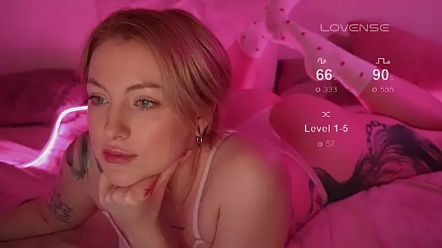 kris69kiss online show from February 15, 2025, 7:28 pm