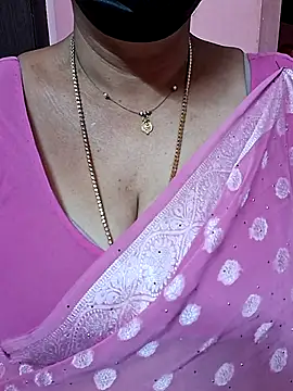 ananya956 online show from November 14, 2025, 9:41 am