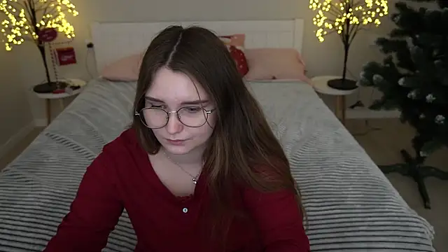 MagicPeachh  online show from December 20, 2024, 8:23 pm