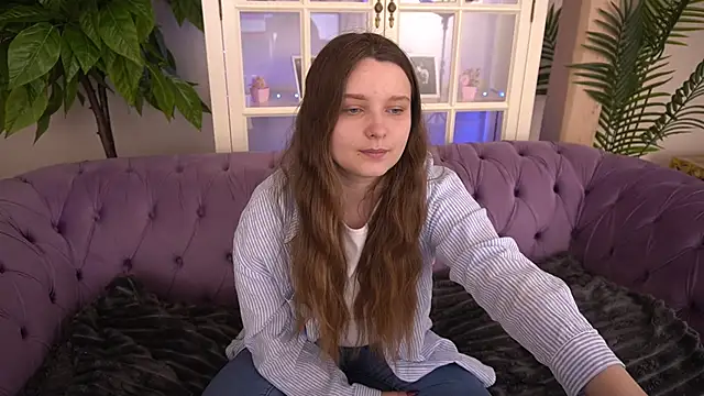 Snapshot of MagicPeachh_ chatting on May 29, 2026, 6:00 am MagicPeachh online show from May 29, 2026, 6:00 am