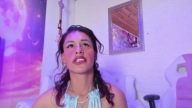 Malory Cortez online show from March 21, 2025, 3:01 am