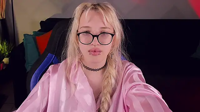 AmayaSakura online show from December 21, 2024, 3:25 am