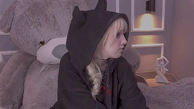 AmayaSakura online show from January 9, 2025, 3:15 am