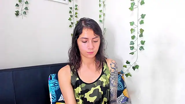 scarlet-jonesx online show from December 4, 2024, 4:10 am