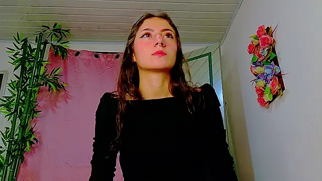 Snapshot of scarlet-jonesx chatting on May 15, 2026, 11:56 pm scarlet-jonesx online show from May 15, 2026, 11:56 pm
