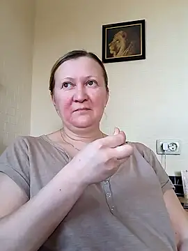 blondyaguar online show from February 24, 2025, 11:43 am