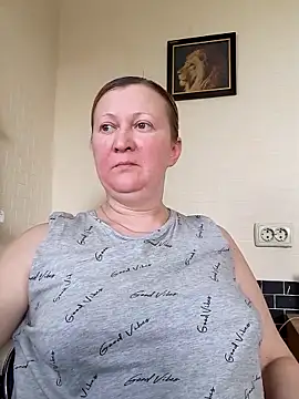 blondyaguar online show from March 6, 2025, 8:41 am