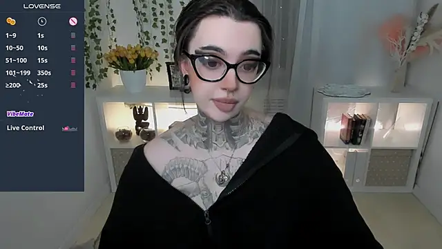 Snapshot of Dixi_Pixi_ chatting on May 23, 2026, 5:45 am Dixi Pixi online show from May 23, 2026, 5:45 am
