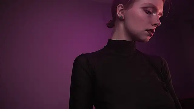 ginger hugs online show from January 18, 2026, 10:02 pm