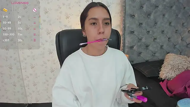 Snapshot of MissSussy chatting on February 26, 2026, 11:42 am MissSussy online show from February 26, 2026, 11:42 am