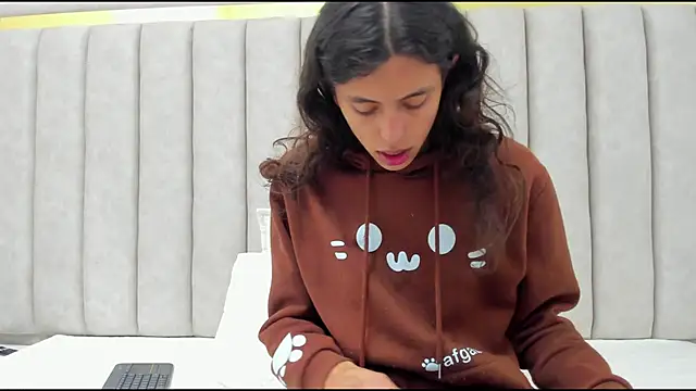 Snapshot of FreyaMoller chatting on February 10, 2026, 6:56 pm FreyaMoller online show from February 10, 2026, 6:56 pm