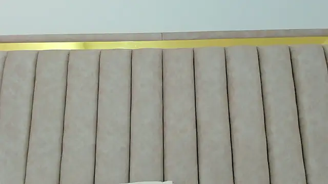 FreyaMoller online show from March 25, 2026, 7:09 pm