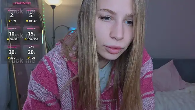 Elis Fox online show from May 5, 2026, 10:01 am