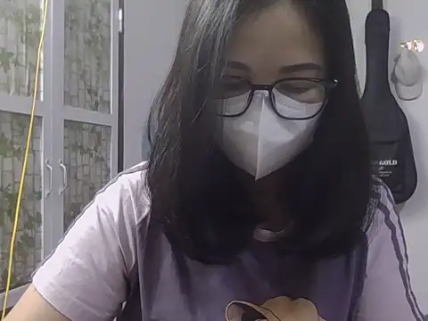 Snapshot of MaiHuong77 chatting on November 3, 2025, 3:19 am MaiHuong77 online show from November 3, 2025, 3:19 am