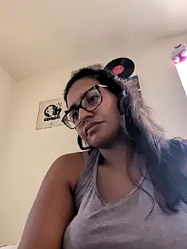 pvinkilla online show from September 21, 2025, 1:46 pm