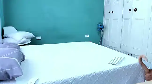 Snapshot of Chandler_ken chatting on January 14, 2025, 4:18 pm Chandler ken online show from January 14, 2025, 4:18 pm