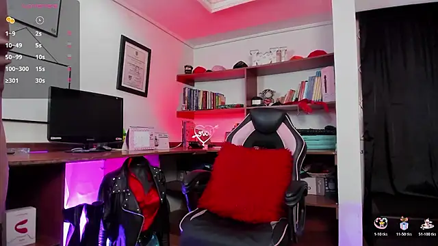 LiaTaylorr online show from February 12, 2026, 12:11 pm