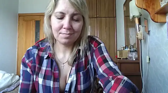 IrinaB1 online show from February 17, 2025, 11:02 am