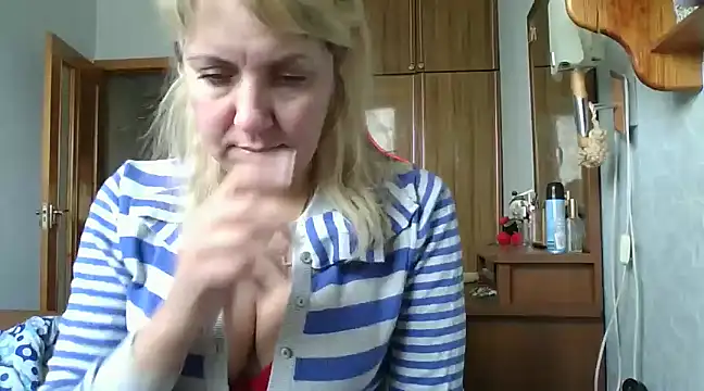 IrinaB1 online show from February 24, 2025, 7:44 am