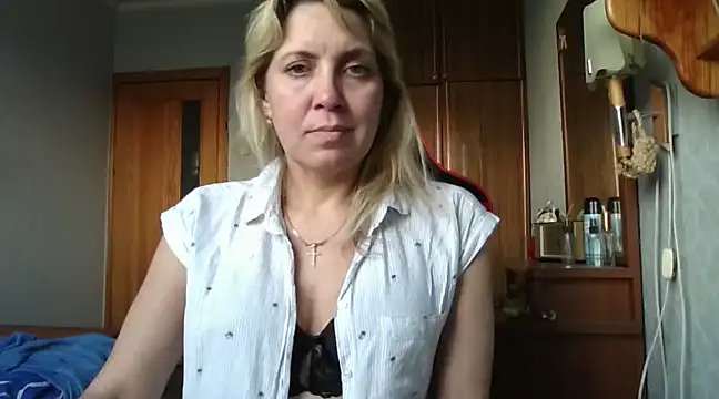 IrinaB1 online show from March 21, 2025, 3:13 pm