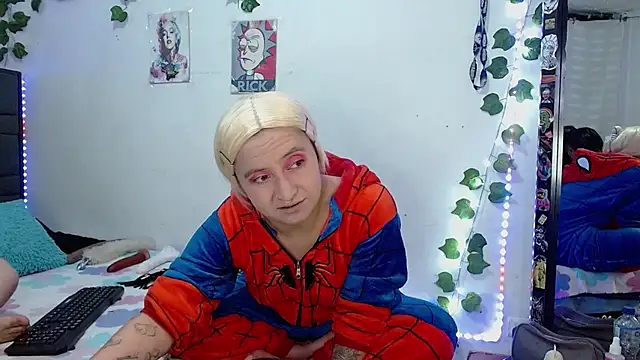 the lesbian game online show from October 22, 2025, 3:29 am