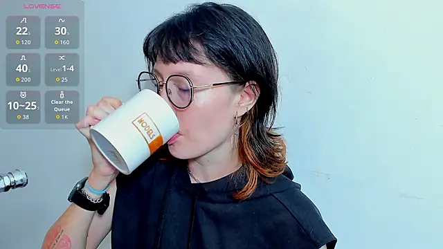 lizzy davis 1 online show from March 29, 2026, 3:17 am