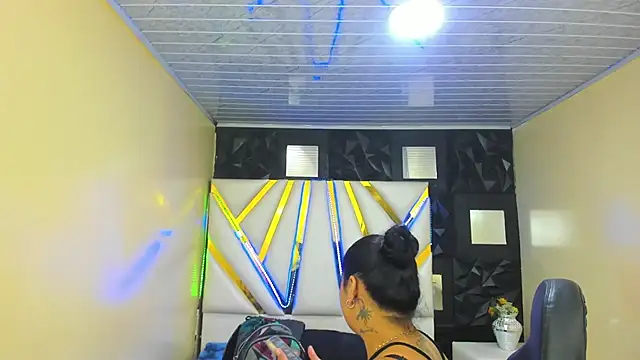 NikolPervertUnlimit online show from April 10, 2026, 10:36 pm