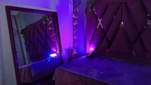 Haelycute online show from February 10, 2026, 11:36 am