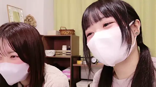 Mia--meow online show from February 11, 2025, 2:35 pm