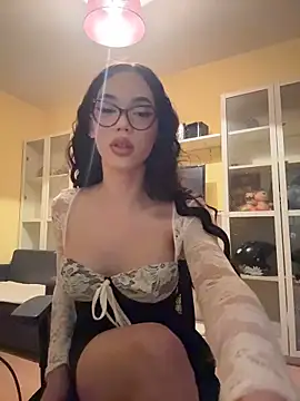 Carlita cute online show from March 8, 2026, 1:36 am