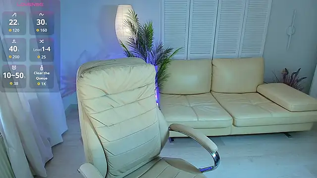 Snapshot of Daniela_Kitty_ chatting on June 15, 2026, 8:38 am Daniela Kitty online show from June 15, 2026, 8:38 am