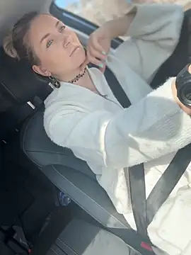 Crazy-Rosa online show from March 11, 2026, 6:19 am