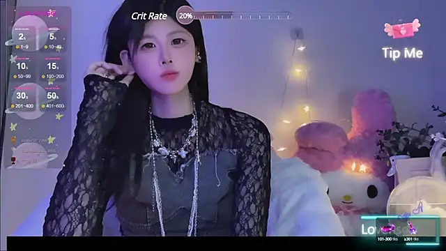 Snapshot of O0_0Q chatting on December 15, 2024, 1:00 pm O0 0Q online show from December 15, 2024, 1:00 pm