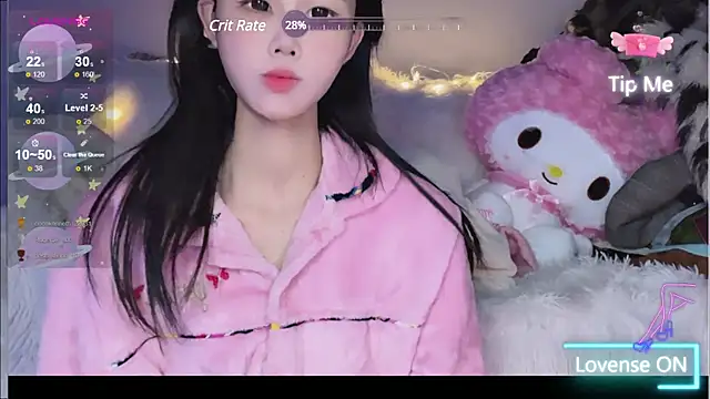 Snapshot of O0_0Q chatting on December 21, 2024, 7:06 pm O0 0Q online show from December 21, 2024, 7:06 pm