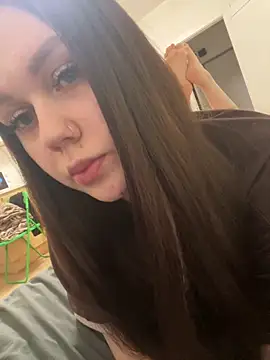 Marylallka5 online show from February 6, 2026, 5:23 am