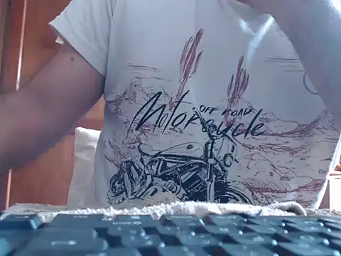 lover camer online show from April 8, 2026, 7:25 pm