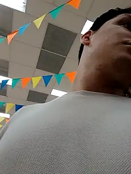  Ottis  online show from March 18, 2025, 8:04 pm