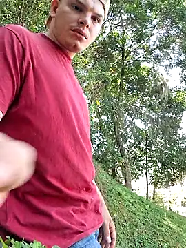  Ottis  online show from November 7, 2025, 3:23 pm