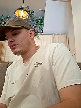  Ottis  online show from November 8, 2025, 4:07 pm