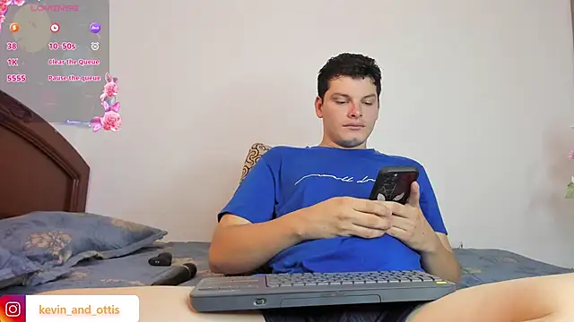  Ottis  online show from April 14, 2026, 8:37 pm