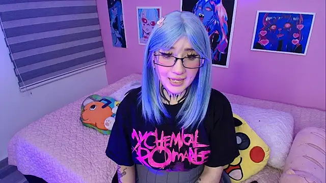 Miwa violet online show from March 16, 2026, 3:12 am