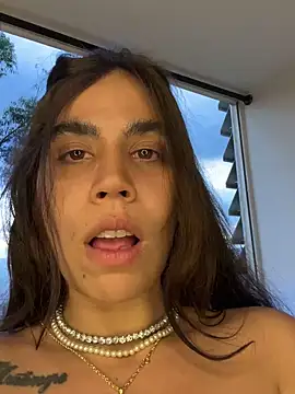 Cuteandhornyy online show from March 10, 2025, 11:06 pm